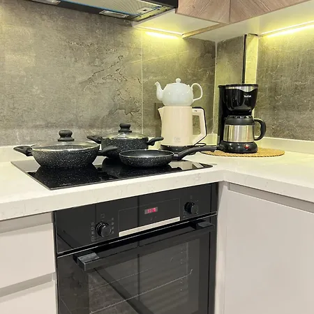 Leos Apart2 Apartman *