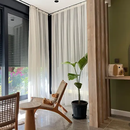 Leos Apart2 Apartamento Side