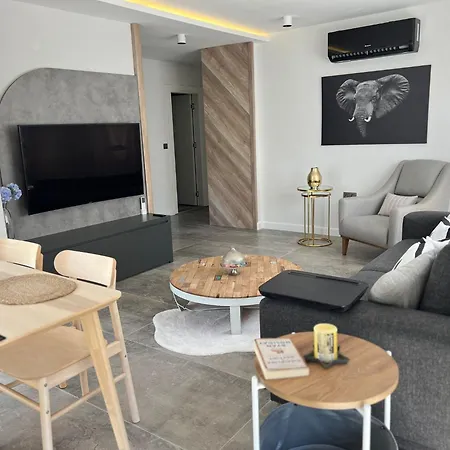 Lägenhet Leos Apart2 *